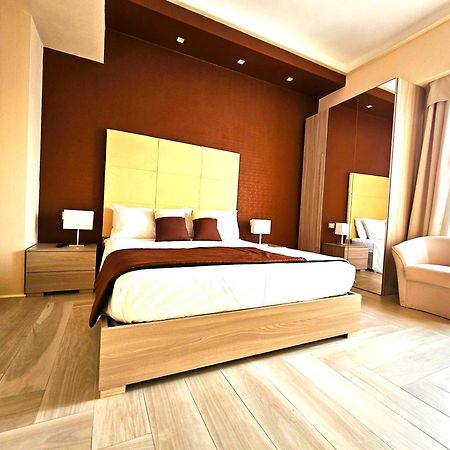 Astoria Boutique Suites Lecce Esterno foto