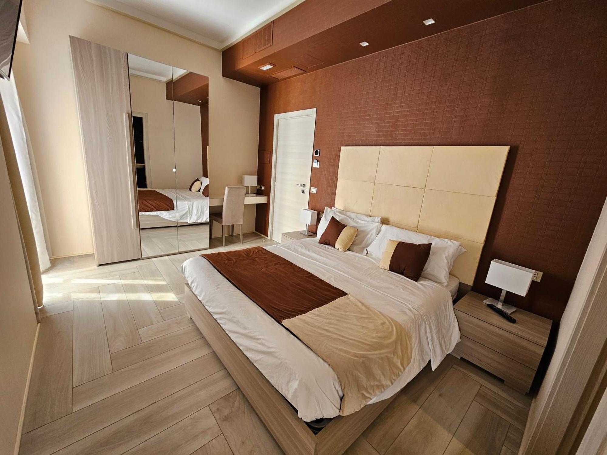 Astoria Boutique Suites Lecce Esterno foto